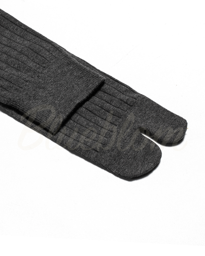 Ribbed Tabi Socks-Dark Gray