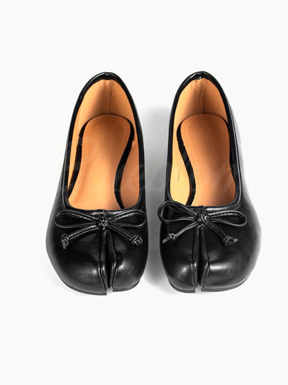 Black bowknot tabi shoes