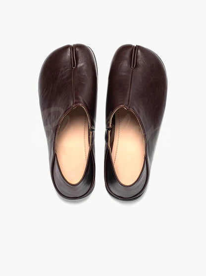 Brown Simple Tabi Shoes
